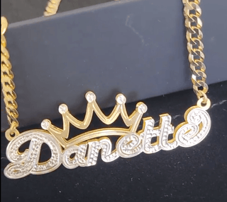 Personalized Double Nameplate Necklace with Crown "Leah"